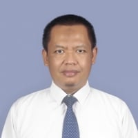 Dr. Luqman Hakim, S.Pd., S.E., M.SA.